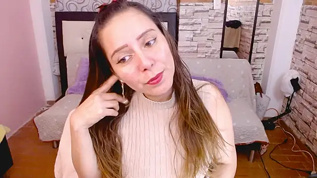 camila delarosa online show from February 2026 07:03:02 PM