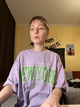 Snapshot of Crayzy_Luv chatting on March 2025 09:51:02 PM Crayzy Luv online show from March 2025 09:51:02 PM