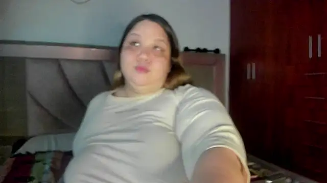 Snapshot of Venus_queenn chatting on December 2024 01:50:02 AM Venus queenn online show from December 2024 01:50:02 AM