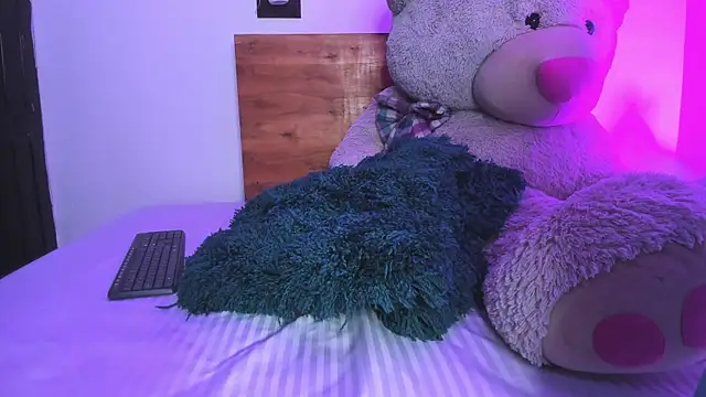 Snapshot of Adib_ali chatting on September 2025 06:45:01 PM Adib ali online show from September 2025 06:45:01 PM