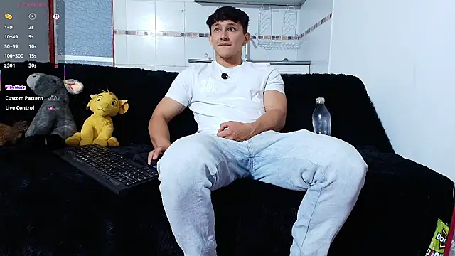 jacques cardiet online show from April 2026 02:32:01 PM
