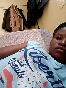 Snapshot of petite_babe chatting on March 2026 07:35:02 AM petite babe online show from March 2026 07:35:02 AM