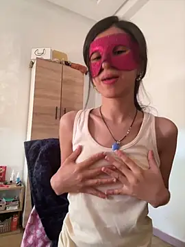 Snapshot of ZINA-MOROCCO chatting on November 2025 01:20:01 PM ZINA-MOROCCO online show from November 2025 01:20:01 PM