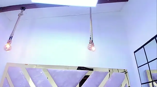 Snapshot of Oriana_Guzman chatting on December 2024 06:38:02 PM Oriana Guzman online show from December 2024 06:38:02 PM