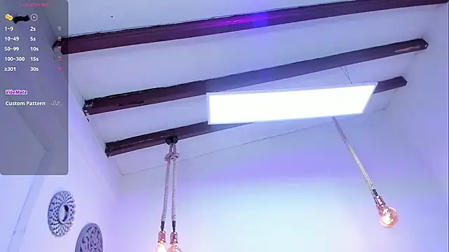 Snapshot of Oriana_Guzman chatting on January 2025 12:03:01 PM Oriana Guzman online show from January 2025 12:03:01 PM