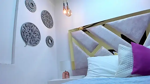 Snapshot of Oriana_Guzman chatting on January 2025 12:29:02 PM Oriana Guzman online show from January 2025 12:29:02 PM