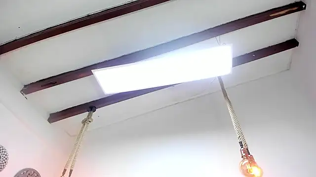 Snapshot of Oriana_Guzman chatting on February 2025 12:44:02 PM Oriana Guzman online show from February 2025 12:44:02 PM