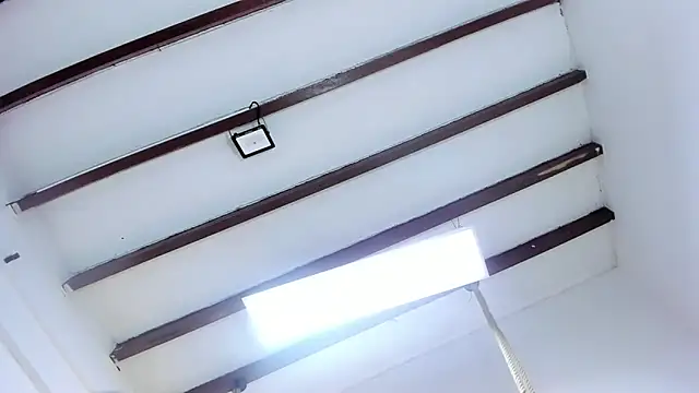 Snapshot of Oriana_Guzman chatting on February 2025 03:49:01 PM Oriana Guzman online show from February 2025 03:49:01 PM