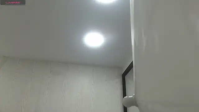 Snapshot of Oriana_Guzman chatting on February 2025 11:03:01 AM Oriana Guzman online show from February 2025 11:03:01 AM