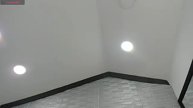 Snapshot of Oriana_Guzman chatting on March 2025 05:50:02 PM Oriana Guzman online show from March 2025 05:50:02 PM