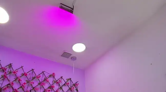 Snapshot of Oriana_Guzman chatting on March 2025 05:07:02 PM Oriana Guzman online show from March 2025 05:07:02 PM