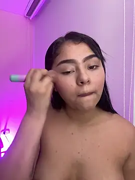 Snapshot of Oriana_Guzman chatting on April 2026 02:47:01 AM Oriana Guzman online show from April 2026 02:47:01 AM