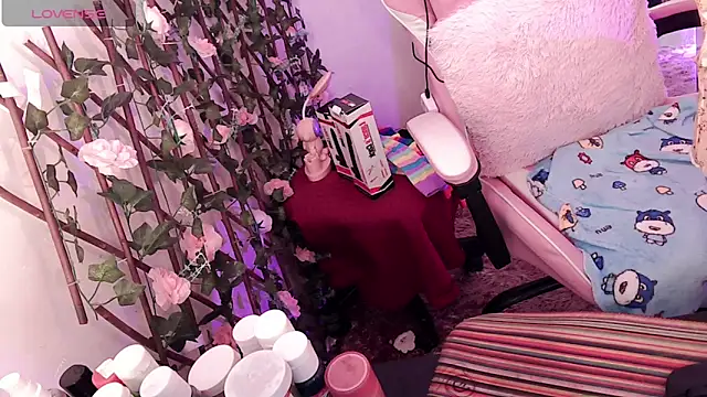 Snapshot of Magic-Smilee chatting on December 2024 02:31:02 PM Magic-Smilee online show from December 2024 02:31:02 PM