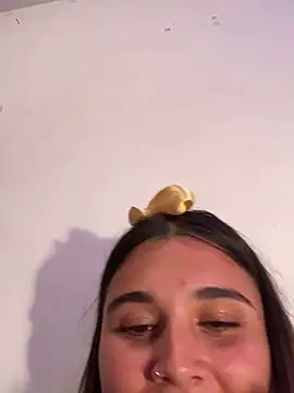 Snapshot of Magic-Smilee chatting on January 2025 03:08:02 AM Magic-Smilee online show from January 2025 03:08:02 AM