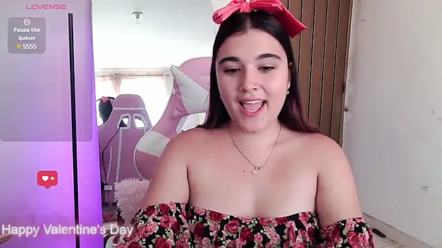 Snapshot of Magic-Smilee chatting on February 2025 02:12:02 PM Magic-Smilee online show from February 2025 02:12:02 PM