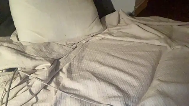 Snapshot of XK-Sandro chatting on December 2024 10:02:02 PM XK-Sandro online show from December 2024 10:02:02 PM