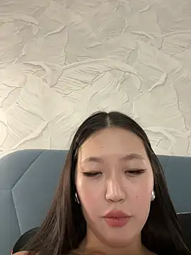 Aiko Yumi online show from February 2025 04:58:02 PM