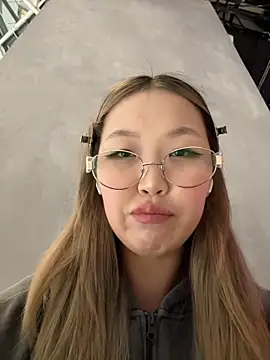 Aiko Yumi online show from October 2025 06:36:01 PM