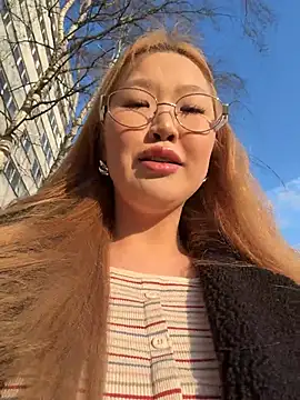 Snapshot of Aiko_Yumi chatting on March 2026 02:31:02 PM Aiko Yumi online show from March 2026 02:31:02 PM