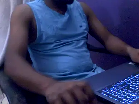 Snapshot of akinston chatting on July 2026 04:31:01 AM akinston online show from July 2026 04:31:01 AM