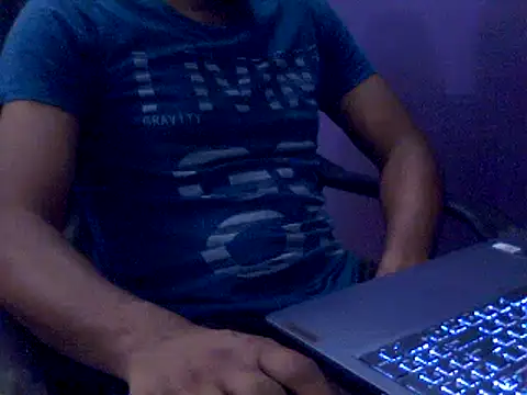 Snapshot of akinston chatting on August 2026 04:33:01 AM akinston online show from August 2026 04:33:01 AM