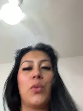 Miss Racheal BR online show from May 2026 12:55:02 PM