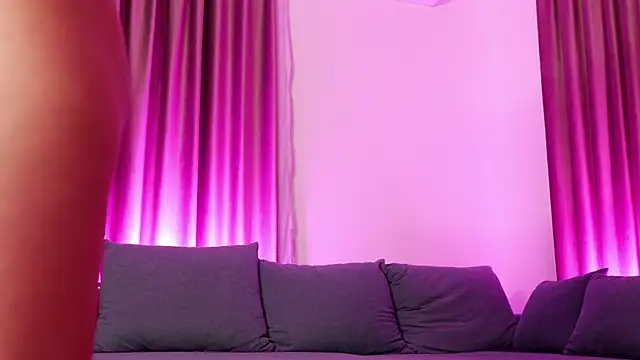 BaayBee   online show from November 2025 09:16:01 PM