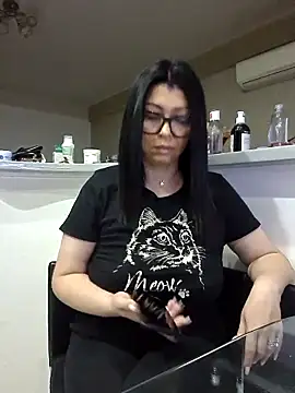 Milf Abigail online show from October 2025 12:16:02 AM