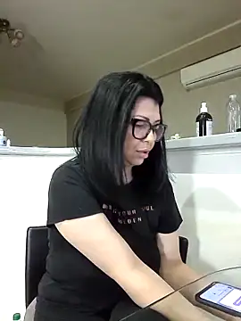 Milf Abigail online show from February 2026 03:15:01 AM