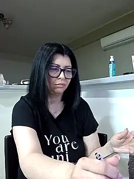 Milf Abigail online show from April 2026 02:25:01 AM