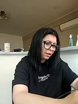 Milf Abigail online show from June 2026 03:04:02 AM