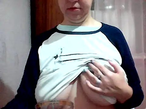 AnaXBerry online show from December 2024 06:33:01 PM