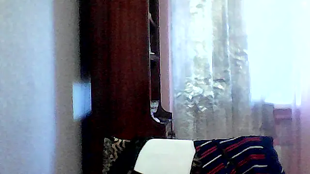 Snapshot of AnaXBerry chatting on October 2025 06:54:02 AM AnaXBerry online show from October 2025 06:54:02 AM