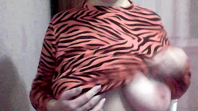 AnaXBerry online show from January 2026 06:11:02 PM