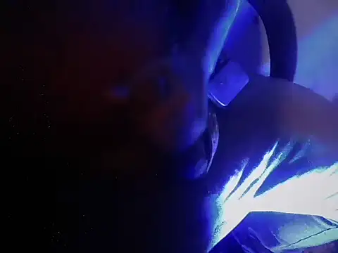 Snapshot of AlanDickson chatting on October 2025 02:30:01 AM AlanDickson online show from October 2025 02:30:01 AM