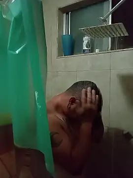 Snapshot of AlanDickson chatting on October 2025 06:52:02 AM AlanDickson online show from October 2025 06:52:02 AM