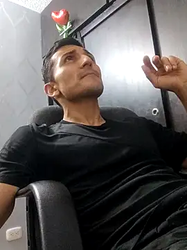 Marck Muscle online show from February 2025 12:43:01 AM