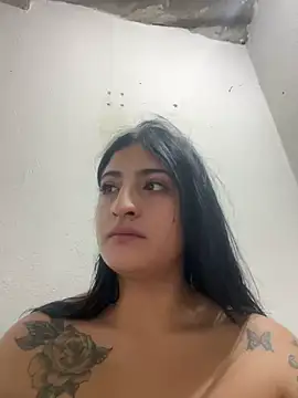 Snapshot of alondra_darling chatting on March 2025 02:12:01 PM alondra darling online show from March 2025 02:12:01 PM