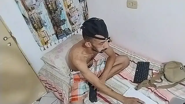Snapshot of UncutToyBoy23cm chatting on March 2025 11:11:01 PM UncutToyBoy23cm online show from March 2025 11:11:01 PM