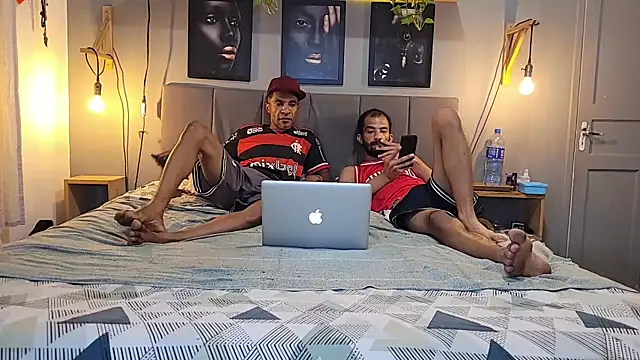 UncutToyBoy23cm online show from January 2026 03:26:01 PM