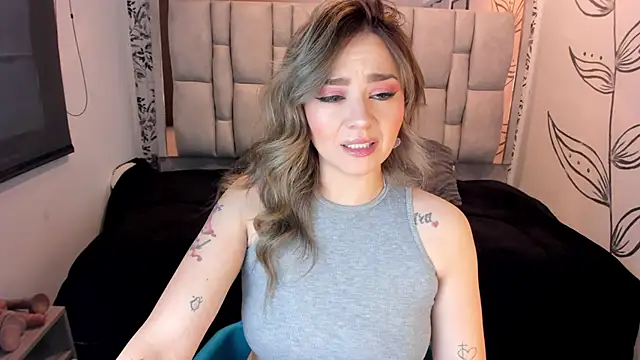 KataHot  online show from November 2025 08:07:01 PM