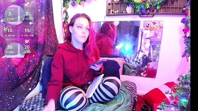 Snapshot of EverlyEster chatting on December 2024 09:51:01 AM EverlyEster online show from December 2024 09:51:01 AM