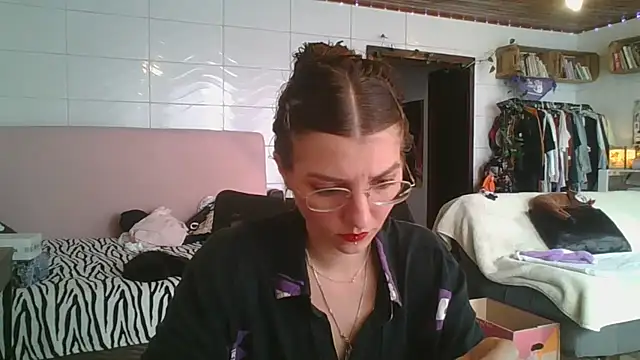 SweetyBabyDemon online show from October 2025 07:09:02 PM