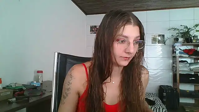 Snapshot of SweetyBabyDemon chatting on April 2026 05:32:02 PM SweetyBabyDemon online show from April 2026 05:32:02 PM