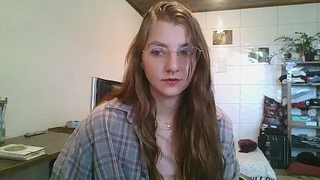 Snapshot of SweetyBabyDemon chatting on April 2026 02:21:01 PM SweetyBabyDemon online show from April 2026 02:21:01 PM