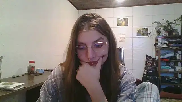 Snapshot of SweetyBabyDemon chatting on April 2026 07:53:01 PM SweetyBabyDemon online show from April 2026 07:53:01 PM