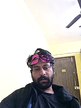 GlassBarge9 online show from November 2025 06:19:02 PM