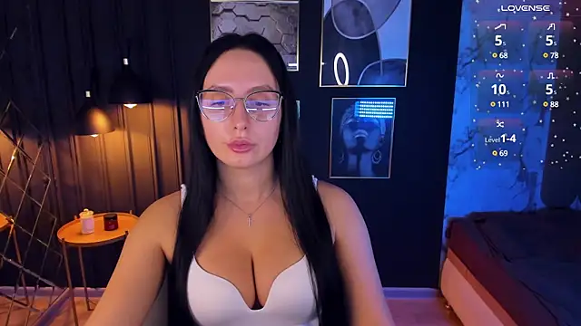 Christy Calypso online show from December 2024 02:31:01 AM