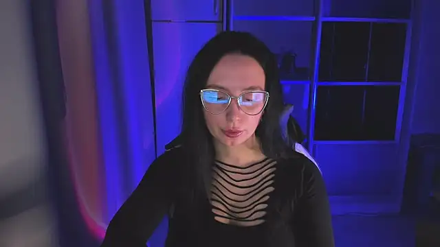 Christy Calypso online show from October 2025 03:46:02 PM