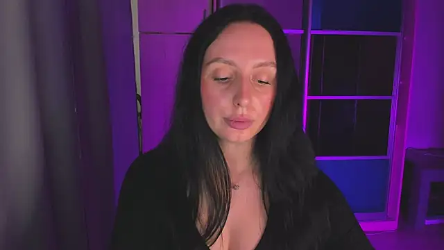 Christy Calypso online show from May 2026 04:04:02 PM